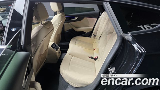 Audi A5 (F5) 40 TFSI Quattro Premium Sportback 2023 — фото 32