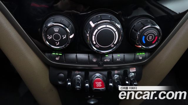 MINI Cooper D Countryman ALL4 2nd 2020 — фото 20