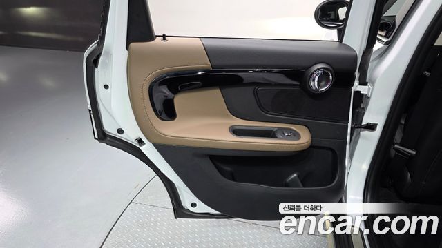 MINI Cooper D Countryman ALL4 2nd 2020 — фото 31