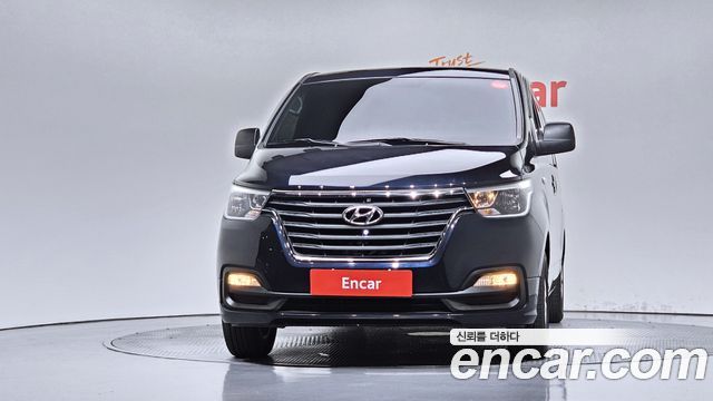 Hyundai Grand Starex Van 5-Seater Modern 2021 — фото 3