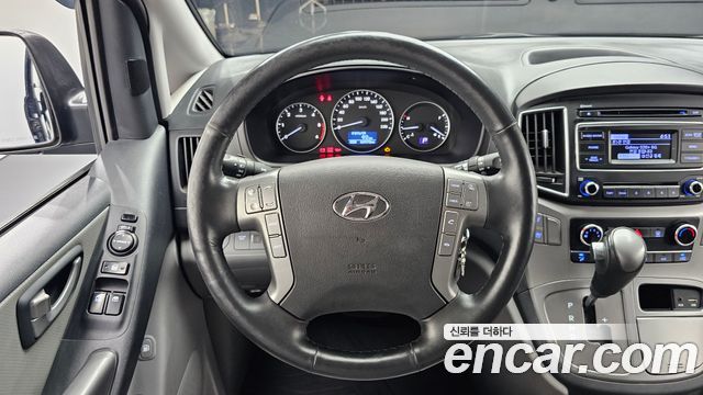 Hyundai Grand Starex Van 5-Seater Modern 2021 — фото 13