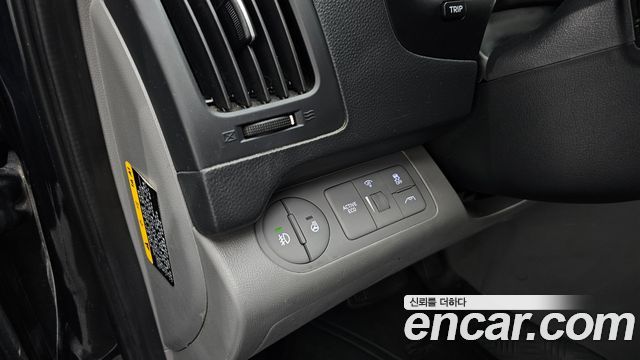 Hyundai Grand Starex Van 5-Seater Modern 2021 — фото 15