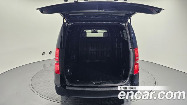 Hyundai Grand Starex Van 5-Seater Modern 2021 — фото 20