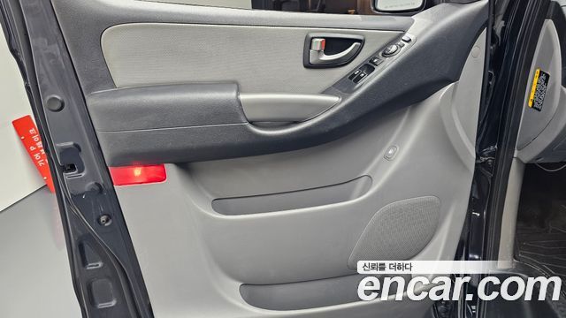Hyundai Grand Starex Van 5-Seater Modern 2021 — фото 24