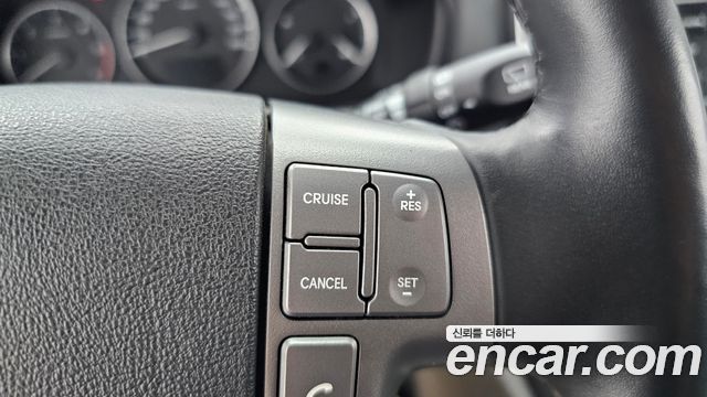 Hyundai Grand Starex Van 5-Seater Modern 2021 — фото 31