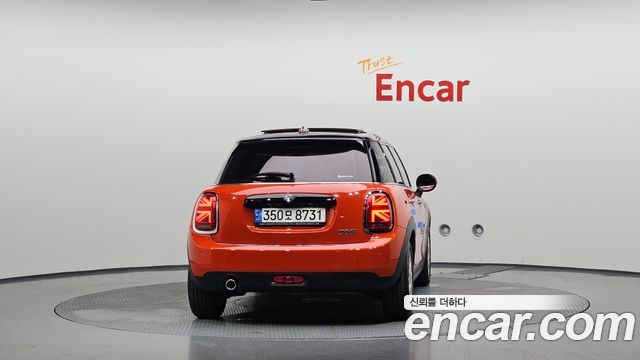 MINI Cooper 5Door HIGH 3rd 2021 — фото 4
