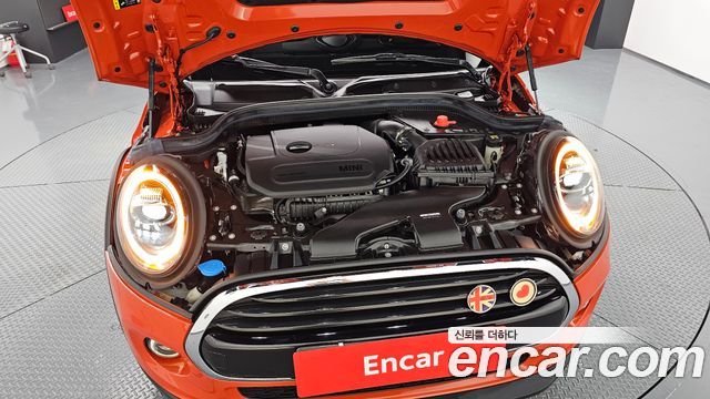 MINI Cooper 5Door HIGH 3rd 2021 — фото 6
