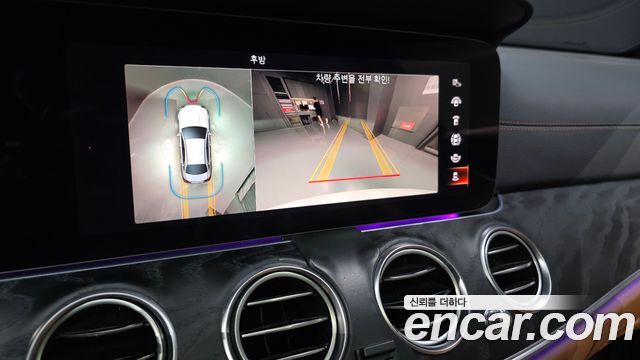 Mercedes-Benz E-Class (W213) E220d 4MATIC AMG Line 2021 — фото 15