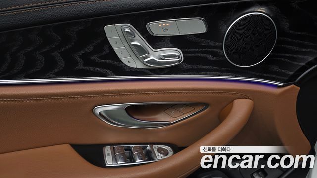 Mercedes-Benz E-Class (W213) E220d 4MATIC AMG Line 2021 — фото 34