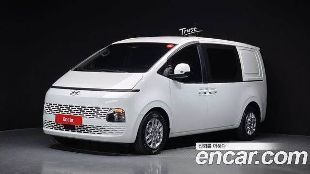 Hyundai Staria Cargo 5-Seater Modern 2022 — фото 1