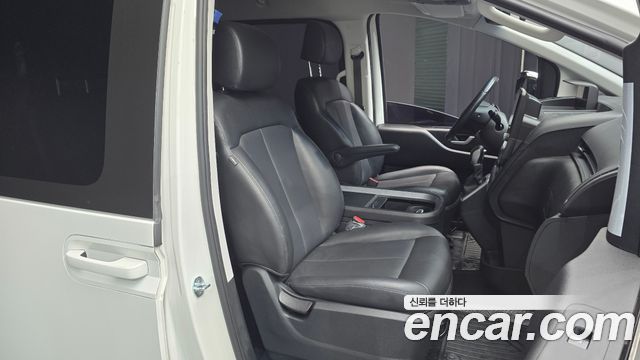 Hyundai Staria Cargo 5-Seater Modern 2022 — фото 12
