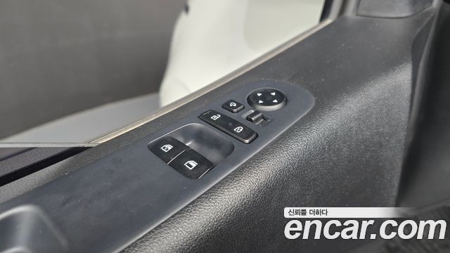 Hyundai Staria Cargo 5-Seater Modern 2022 — фото 14