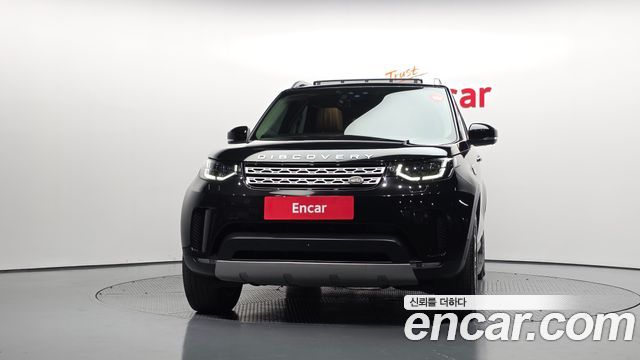 Land Rover Discovery 5 3.0 TD6 HSE Luxury 2017 — фото 3