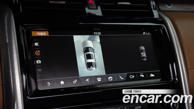 Land Rover Discovery 5 3.0 TD6 HSE Luxury 2017 — фото 15