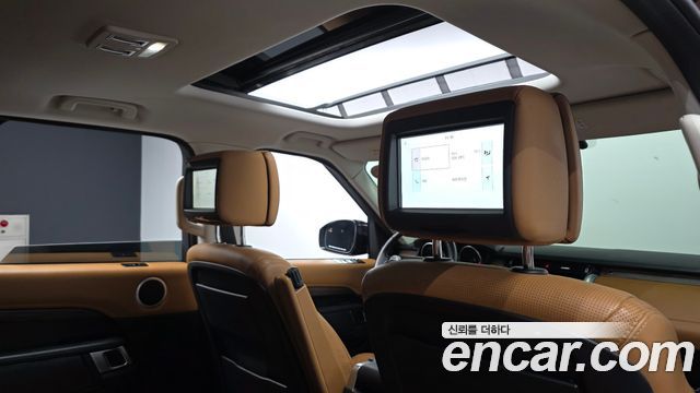 Land Rover Discovery 5 3.0 TD6 HSE Luxury 2017 — фото 18