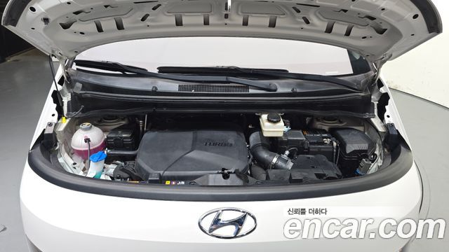Hyundai Staria Cargo 3-Seater Modern 2022 — фото 6