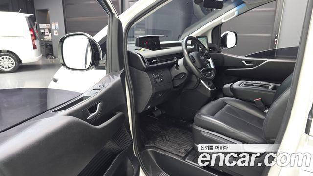 Hyundai Staria Cargo 3-Seater Modern 2022 — фото 10