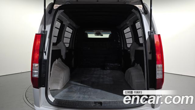 Hyundai Staria Cargo 3-Seater Modern 2022 — фото 19