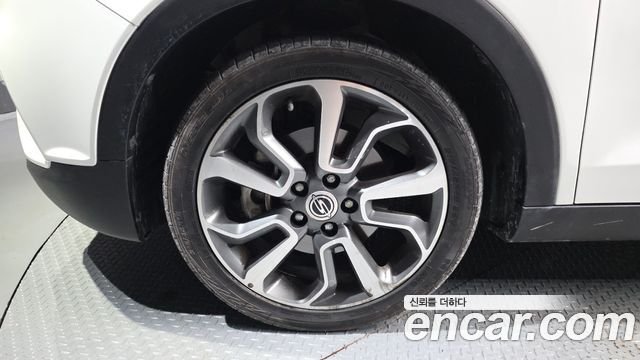 KG Mobility (SsangYong) Tivoli LX 2WD DLX 2016 — фото 5