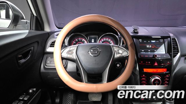 KG Mobility (SsangYong) Tivoli LX 2WD DLX 2016 — фото 14