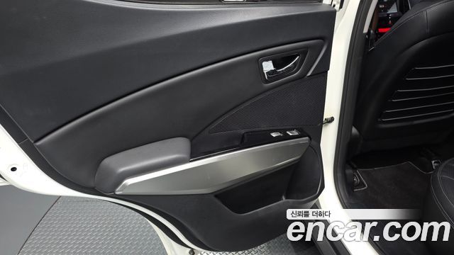 KG Mobility (SsangYong) Tivoli LX 2WD DLX 2016 — фото 25