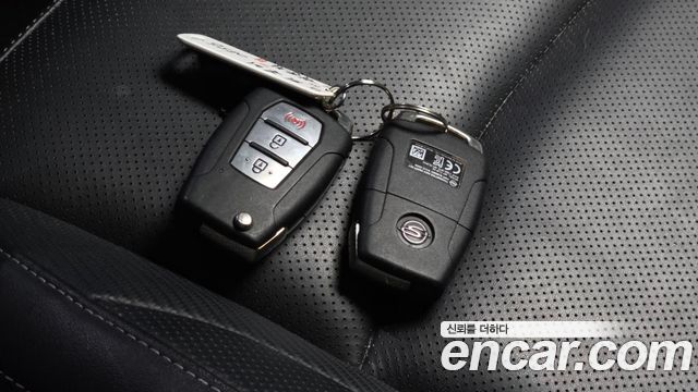 KG Mobility (SsangYong) Tivoli LX 2WD DLX 2016 — фото 27