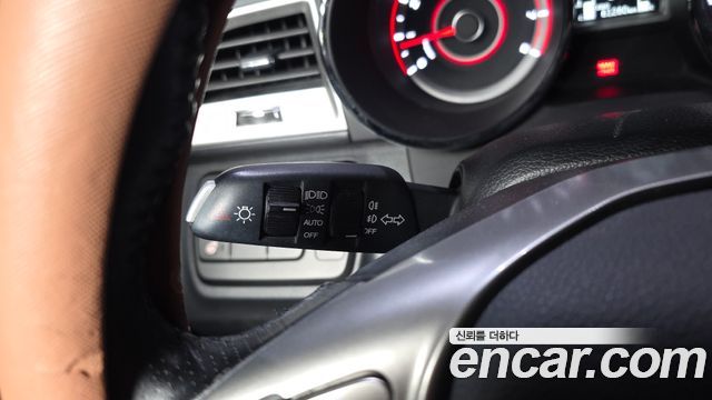 KG Mobility (SsangYong) Tivoli LX 2WD DLX 2016 — фото 28