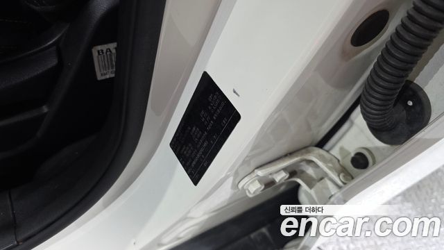 KG Mobility (SsangYong) Tivoli LX 2WD DLX 2016 — фото 30