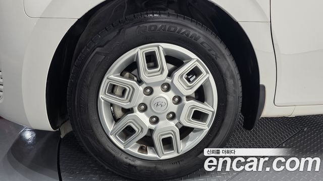 Hyundai Staria L3.5 Cargo 5-Seater Modern 2024 — фото 5