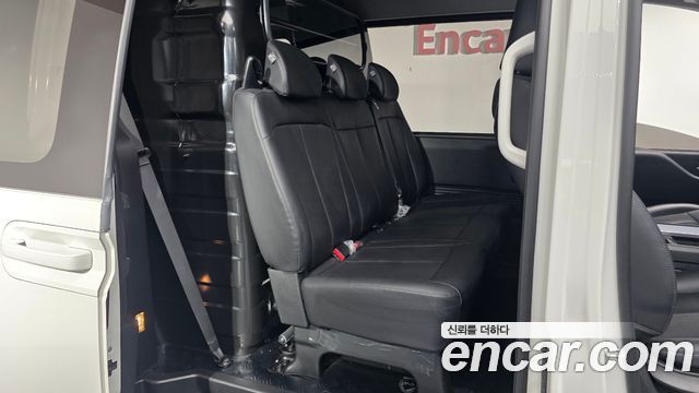 Hyundai Staria L3.5 Cargo 5-Seater Modern 2024 — фото 11