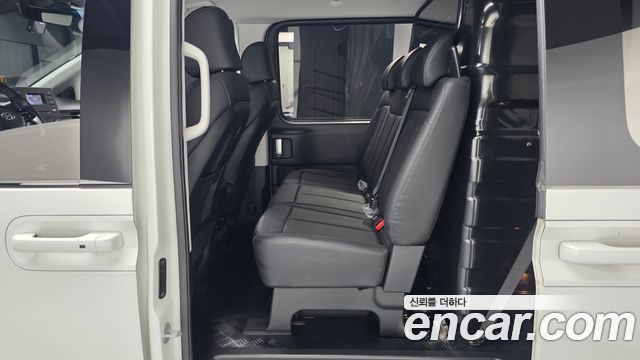 Hyundai Staria L3.5 Cargo 5-Seater Modern 2024 — фото 12