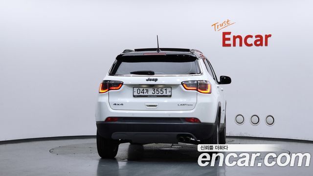 Jeep Compass (II) 2.4 Limitied AWD 2019 — фото 4