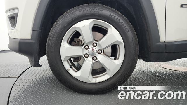 Jeep Compass (II) 2.4 Limitied AWD 2019 — фото 5