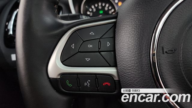 Jeep Compass (II) 2.4 Limitied AWD 2019 — фото 17