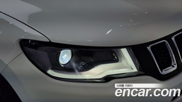 Jeep Compass (II) 2.4 Limitied AWD 2019 — фото 22