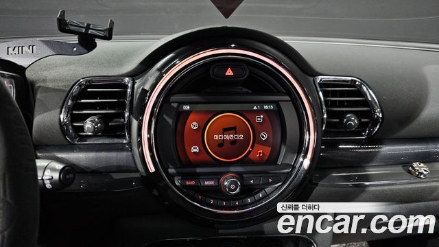 MINI Cooper Clubman Standard 2nd 2020 — фото 16