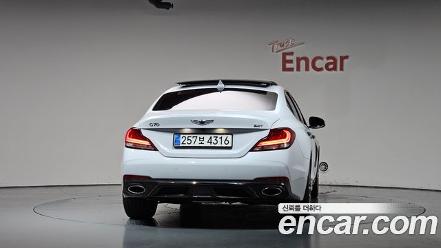 Genesis G70 2.0T Sport Package 2018 — фото 4