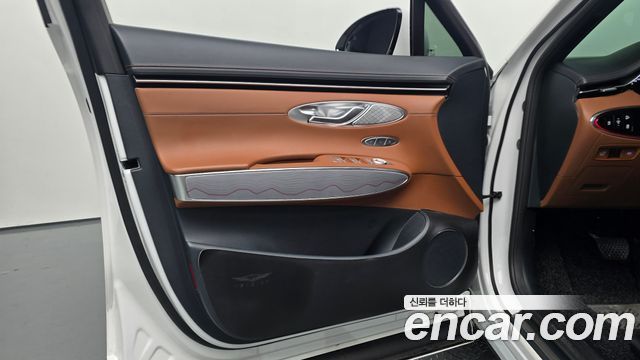 Genesis GV70 2.5T Gasoline AWD 2023 — фото 24