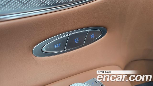 Genesis GV70 2.5T Gasoline AWD 2023 — фото 27