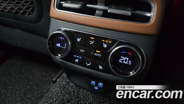 Genesis GV70 2.5T Gasoline AWD 2023 — фото 29