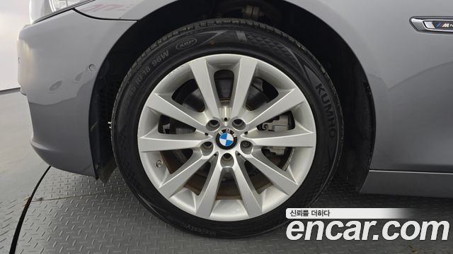BMW 5 Series (F10) 528i xDrive 2015 — фото 5