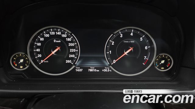 BMW 5 Series (F10) 528i xDrive 2015 — фото 8