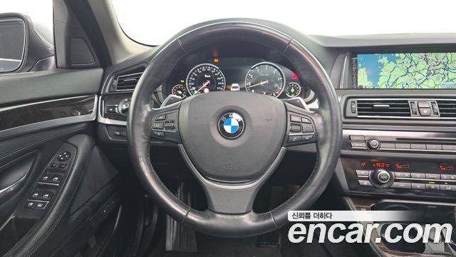 BMW 5 Series (F10) 528i xDrive 2015 — фото 14