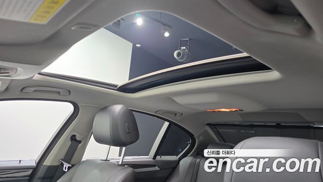 BMW 5 Series (F10) 528i xDrive 2015 — фото 17