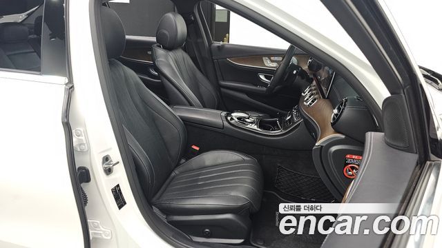 Mercedes-Benz E-Class (W213) E300 Exclusive 2019 — фото 12