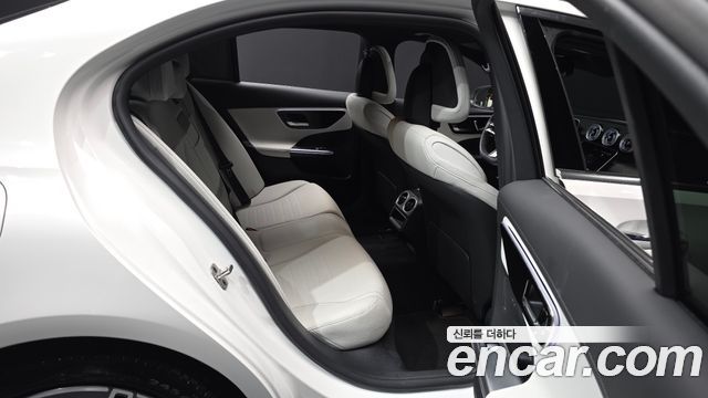 Mercedes-Benz C-Class (W206) C200 AMG Line 2025 — фото 12