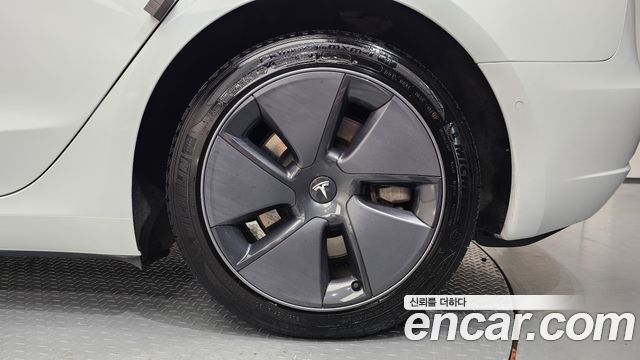 Tesla Model 3 Long Range AWD 2021 — фото 27