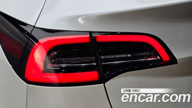 Tesla Model 3 Long Range AWD 2021 — фото 29
