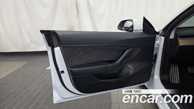Tesla Model 3 Standard Range Plue RWD 2020 — фото 24