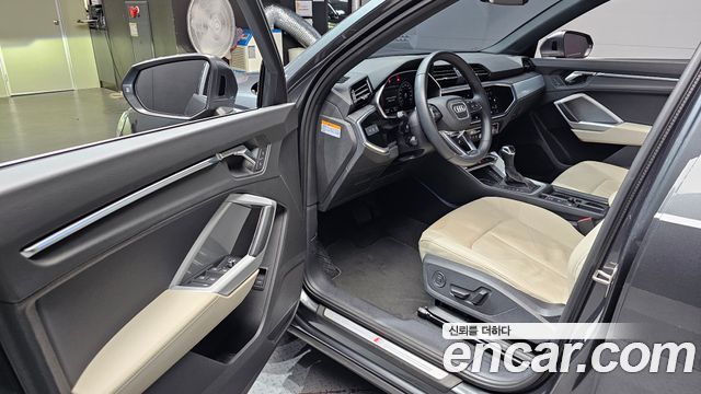 Audi Q3 (F3) 35 TDI Quattro Premium 2023 — фото 10